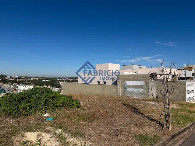 Terreno com 250m², à venda, no bairro Bosque em Vinhedo