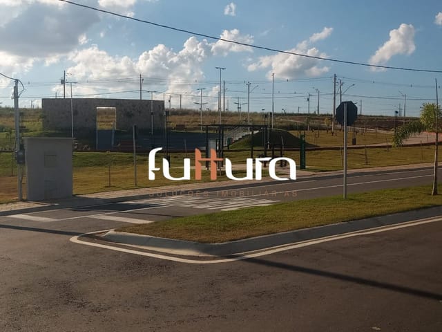 Terreno com 439m², à venda, no bairro Condomínio Vinhas em Senador Canedo