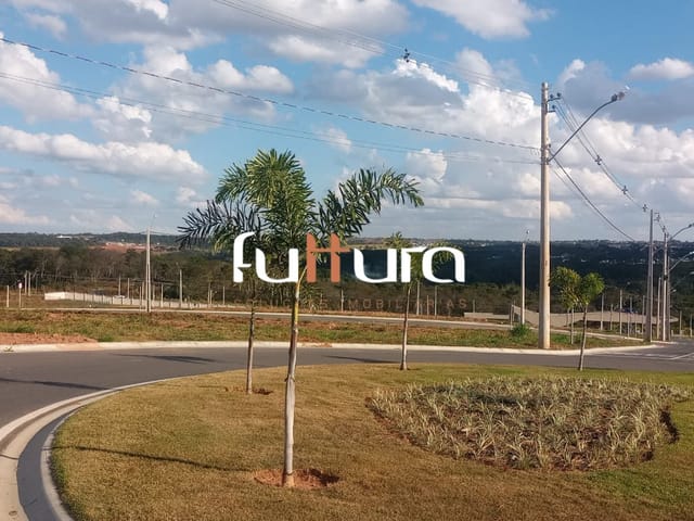 Terreno com 439m², à venda, no bairro Condomínio Vinhas em Senador Canedo