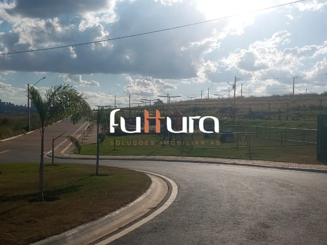 Terreno com 439m², à venda, no bairro Condomínio Vinhas em Senador Canedo
