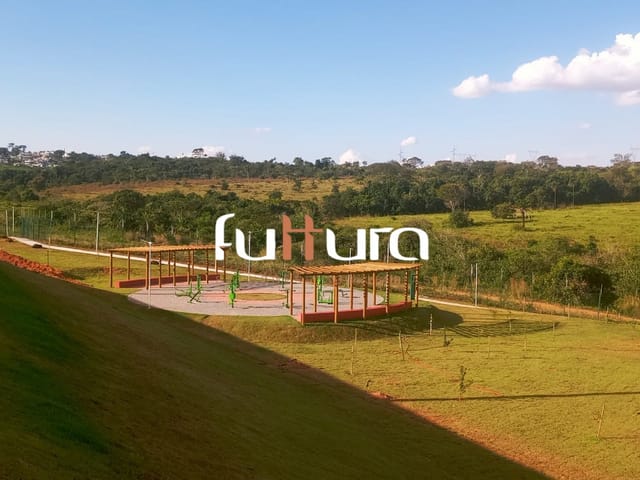 Terreno com 439m², à venda, no bairro Condomínio Vinhas em Senador Canedo