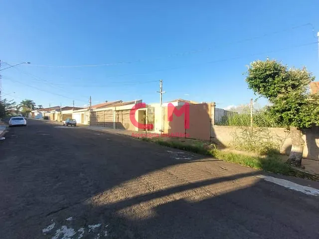 Terreno com 320m², à venda, no bairro Jardim Contendas em Taquaritinga