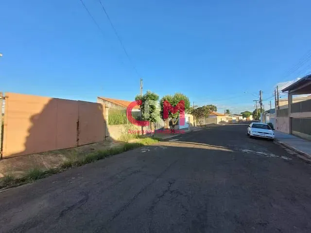 Terreno com 320m², à venda, no bairro Jardim Contendas em Taquaritinga