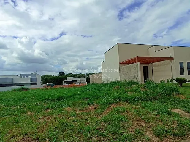 Terreno com 363m², à venda, no bairro Condomínio Residencial Holland Park em Holambra
