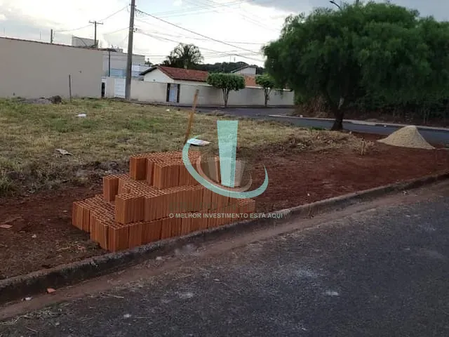 Terreno com 225m², à venda, no bairro PARQUE GRAMADO II em ARARAQUARA
