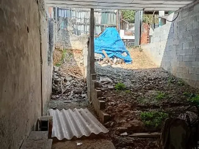 Terreno com 125m², à venda, no bairro Jardim Zaira em Mauá