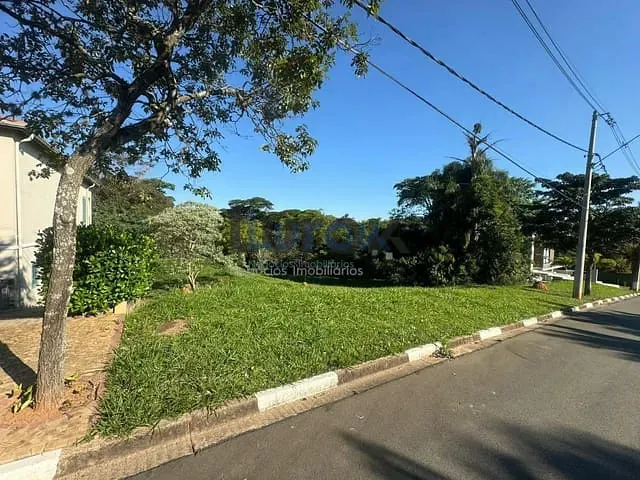 Terreno com 1000m², à venda, no bairro Condomínio Villa Lombarda em Valinhos
