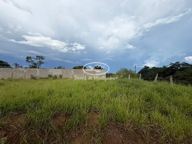 Terreno com 1100m², à venda, no bairro Jardim Martinelli (Penedo) em Itatiaia