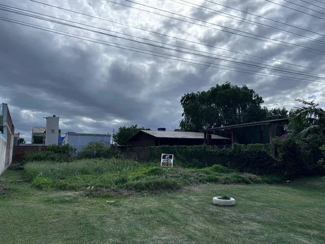Terreno com 360m², à venda, no bairro Laranjal em Pelotas