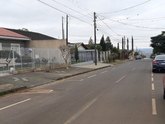 Terreno com 429m², à venda, no bairro Colônia Dona Luíza em Ponta Grossa