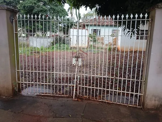 Terreno com 300m², à venda, no bairro Centro em Rolândia