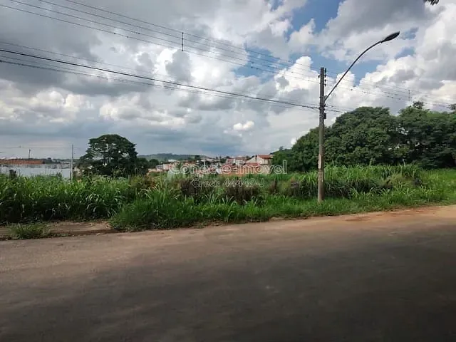 Terreno com 256m², à venda, no bairro Nova Jaguariúna em Jaguariúna