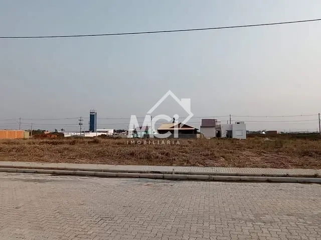 Terreno com 300m², à venda, no bairro Três Vendas em Pelotas