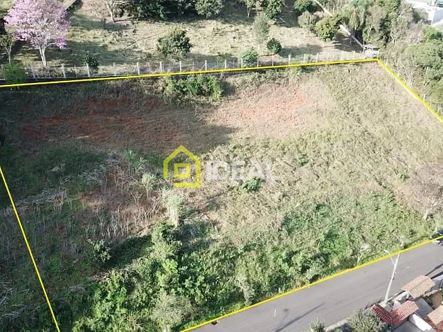 Terreno com 2454m², à venda, no bairro Centro em Concórdia