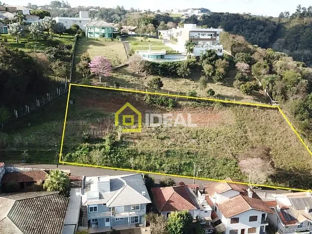 Terreno com 2454m², à venda, no bairro Centro em Concórdia