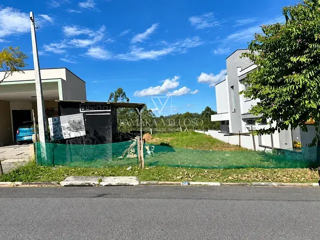 Terreno com 324m², à venda, no bairro Cézar de Souza em Mogi das Cruzes