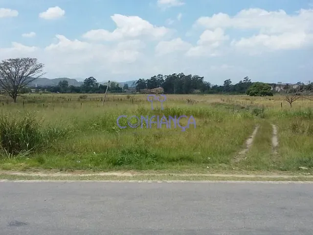 Terreno com 2000m², à venda, no bairro Santa Cruz em Rio de Janeiro