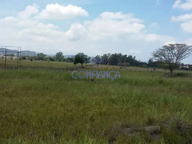 Terreno com 2000m², à venda, no bairro Santa Cruz em Rio de Janeiro