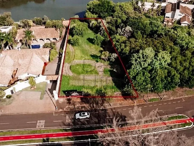 Terreno com 2425m², à venda, no bairro Centro em Londrina