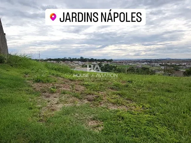 Terreno com 360m², à venda, no bairro Jardins Nápoles em Senador Canedo