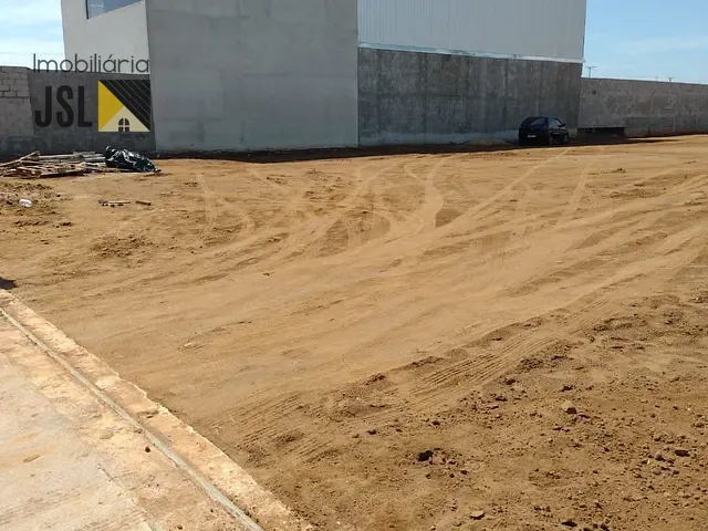 Terreno com 2160m², à venda, no bairro Vila Galvão em Caçapava
