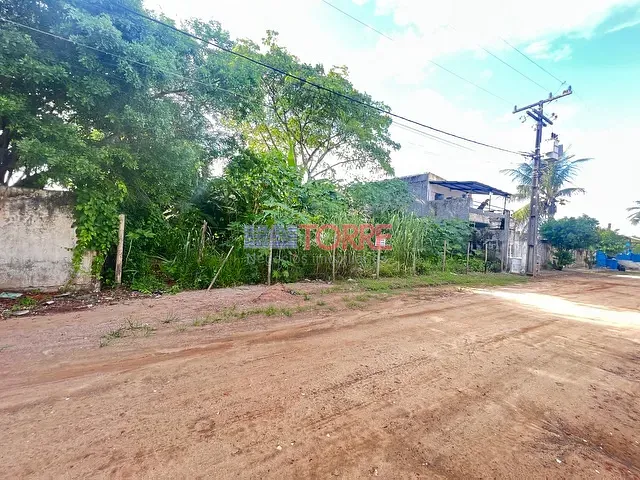 Terreno com 686m², à venda, no bairro Olivença em Ilhéus