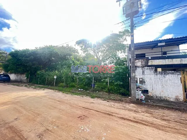 Terreno com 686m², à venda, no bairro Olivença em Ilhéus