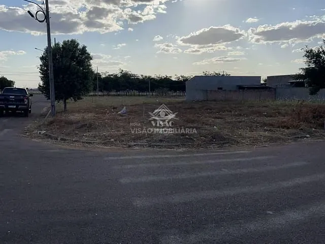 Terreno com 459m², à venda, no bairro JARDIM CURITIBA I em Sinop