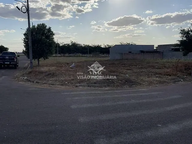 Terreno com 459m², à venda, no bairro JARDIM CURITIBA I em Sinop