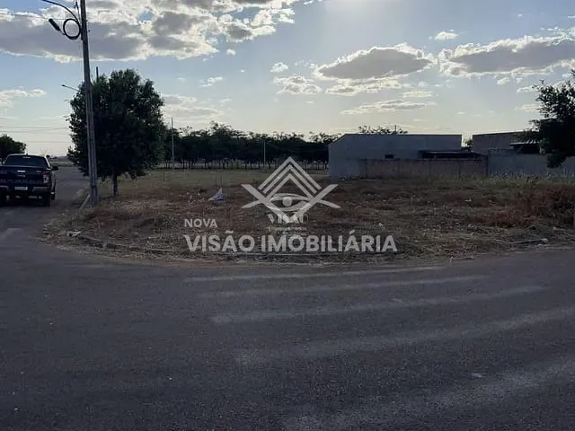 Terreno com 459m², à venda, no bairro JARDIM CURITIBA I em Sinop