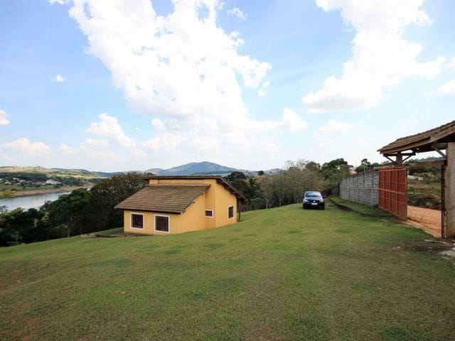 Terreno com 3000m², à venda, no bairro Sete Pontes em Bragança Paulista