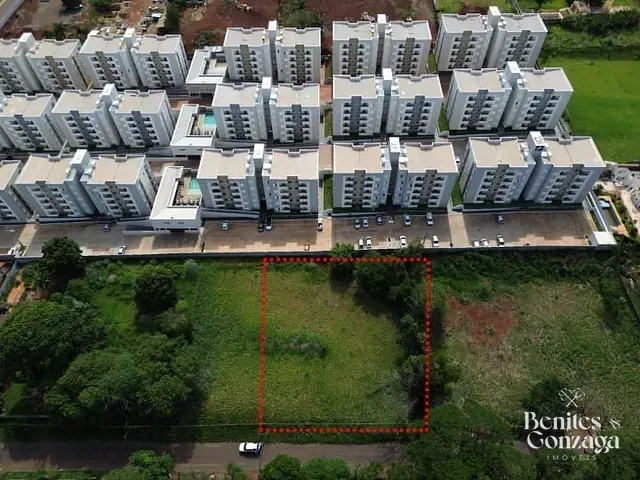 Terreno com 3023m², à venda, no bairro Chácaras Aeroporto em Maringá