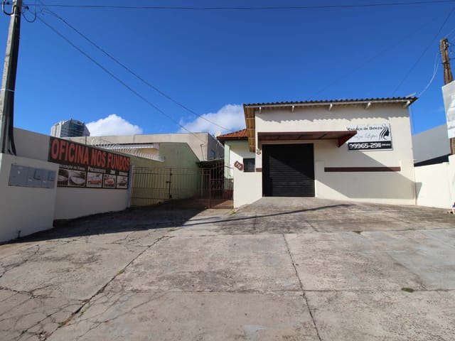 Terreno com 489m², à venda, no bairro Uvaranas em Ponta Grossa