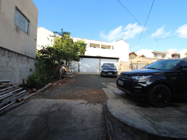 Terreno com 489m², à venda, no bairro Uvaranas em Ponta Grossa