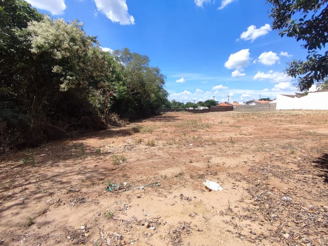 Foto do Terreno - Terreno de 4.397,75m² à Venda no Jardim Universitário – Araras/SP | Localização Privilegiada ao Lado da UNIARARAS | PiraHost Soluções de Negócios Ltda