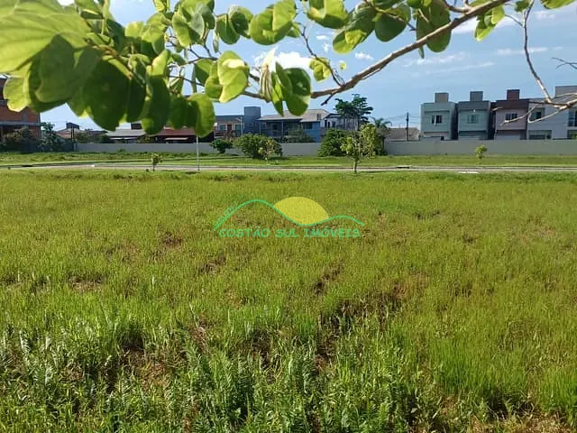 Terreno com 386m², à venda, no bairro Campeche em Florianópolis