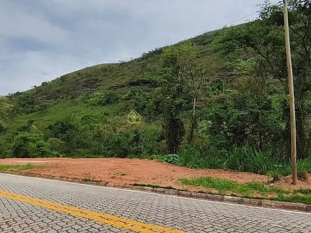 Terreno com 450m², à venda, no bairro Centro em Passa Vinte