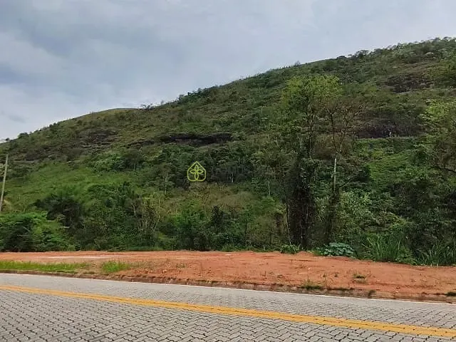 Terreno com 450m², à venda, no bairro Centro em Passa Vinte