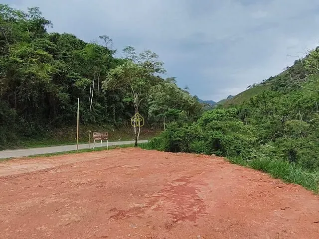 Terreno com 450m², à venda, no bairro Centro em Passa Vinte