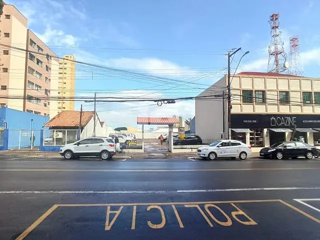 Terreno com 600m², à venda, no bairro Centro em Rolândia