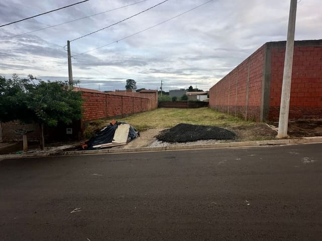 Terreno com 250m², à venda, no bairro Vista Alegre em Santa Bárbara D'Oeste
