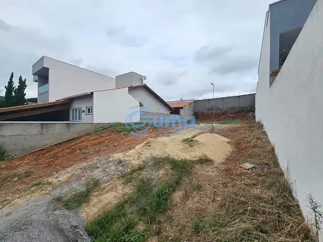 Terreno com 250m², à venda, no bairro Condomínio Portal da Serra em Bragança Paulista