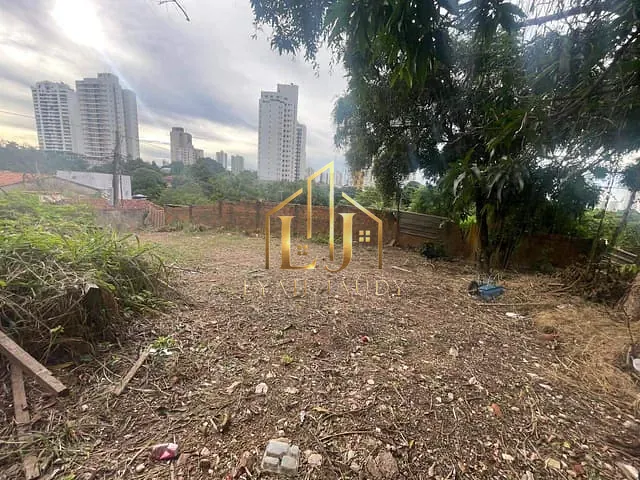 Terreno com 874m², à venda, no bairro Quilombo em Cuiabá