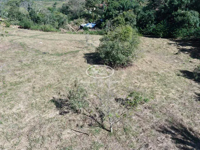 Terreno com 4197m², à venda, no bairro Jardim Martinelli (Penedo) em Itatiaia