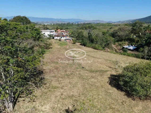 Terreno com 4197m², à venda, no bairro Jardim Martinelli (Penedo) em Itatiaia