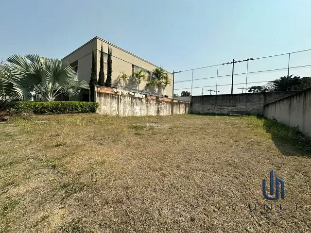 Terreno com 409m², à venda, no bairro Laranjal em Volta Redonda
