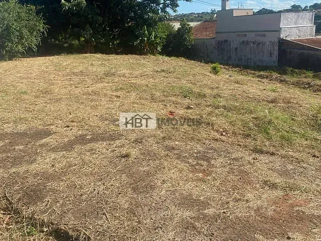 Terreno com 218m², à venda, no bairro Residencial Nova Flórida em Bauru