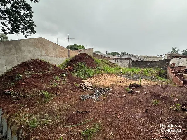 Terreno com 258m², à venda, no bairro Vila Esperança em Maringá