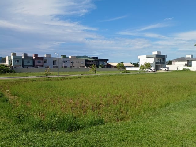 Foto do Terreno - Terreno plano de 390,96m², plano, com ESCRITURA PÚBLICA, no Condomínio Caminho do Engenho I - Campeche - Florianópolis/SC | Costão Sul Imóveis
