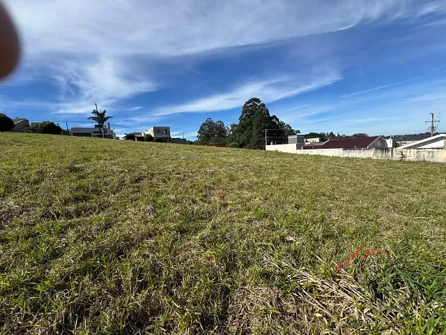 Terreno com 2880m², à venda, no bairro Vila Santa Lorena em Apucarana